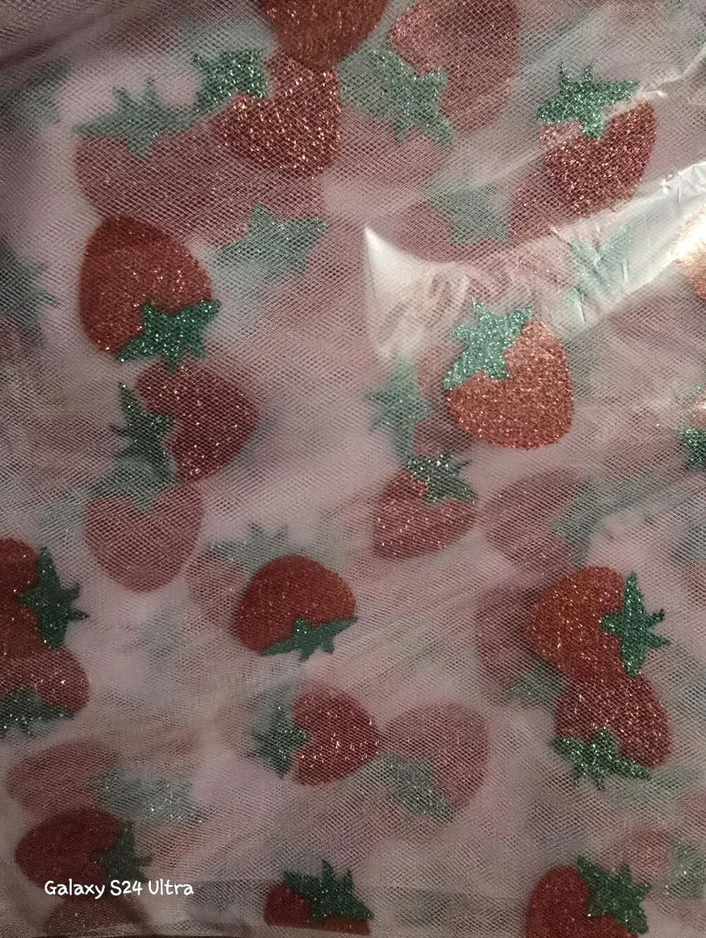 Strawberry 🍓 Table Runner NEW